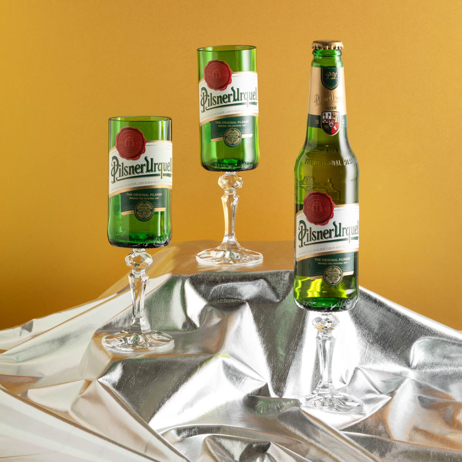 Sklenice - Drunk Glasses